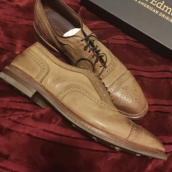 Allen Edmonds Brown Leather Oxfords - Picture 2 of 16